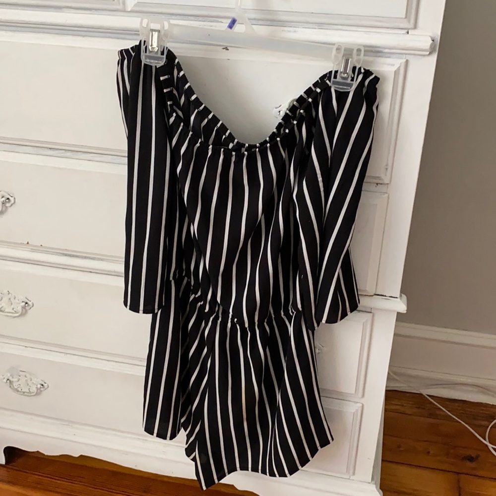 For the shoulder romper light